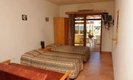 Hotel apartamentowy Blue Peter 3*